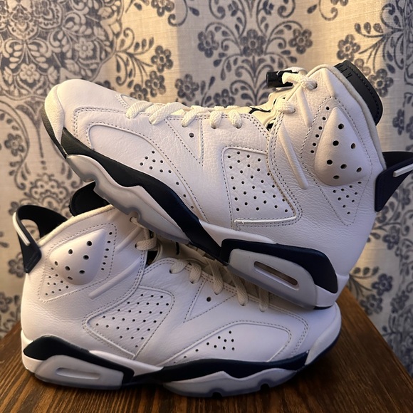 VNDS ‘22 Jordan 6 midnight Navy